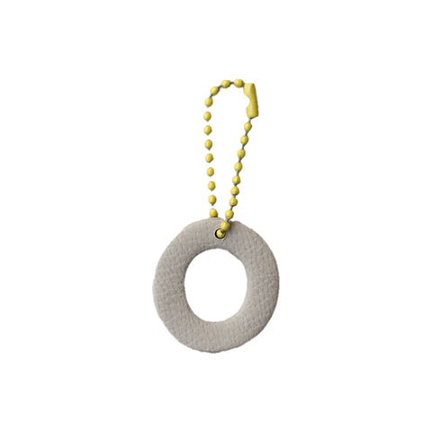 Charm Letra redonda O Latte